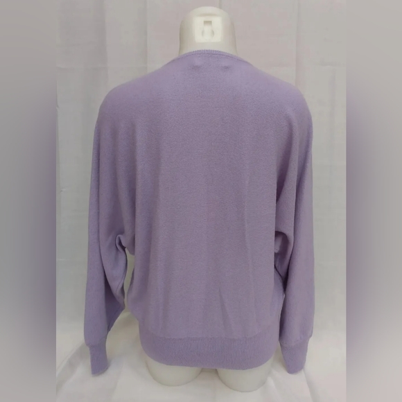 Vintage 80s Women's 100% Cashmere lavender Sweater EMBELLISHED pearl purple - Picture 4 of 9